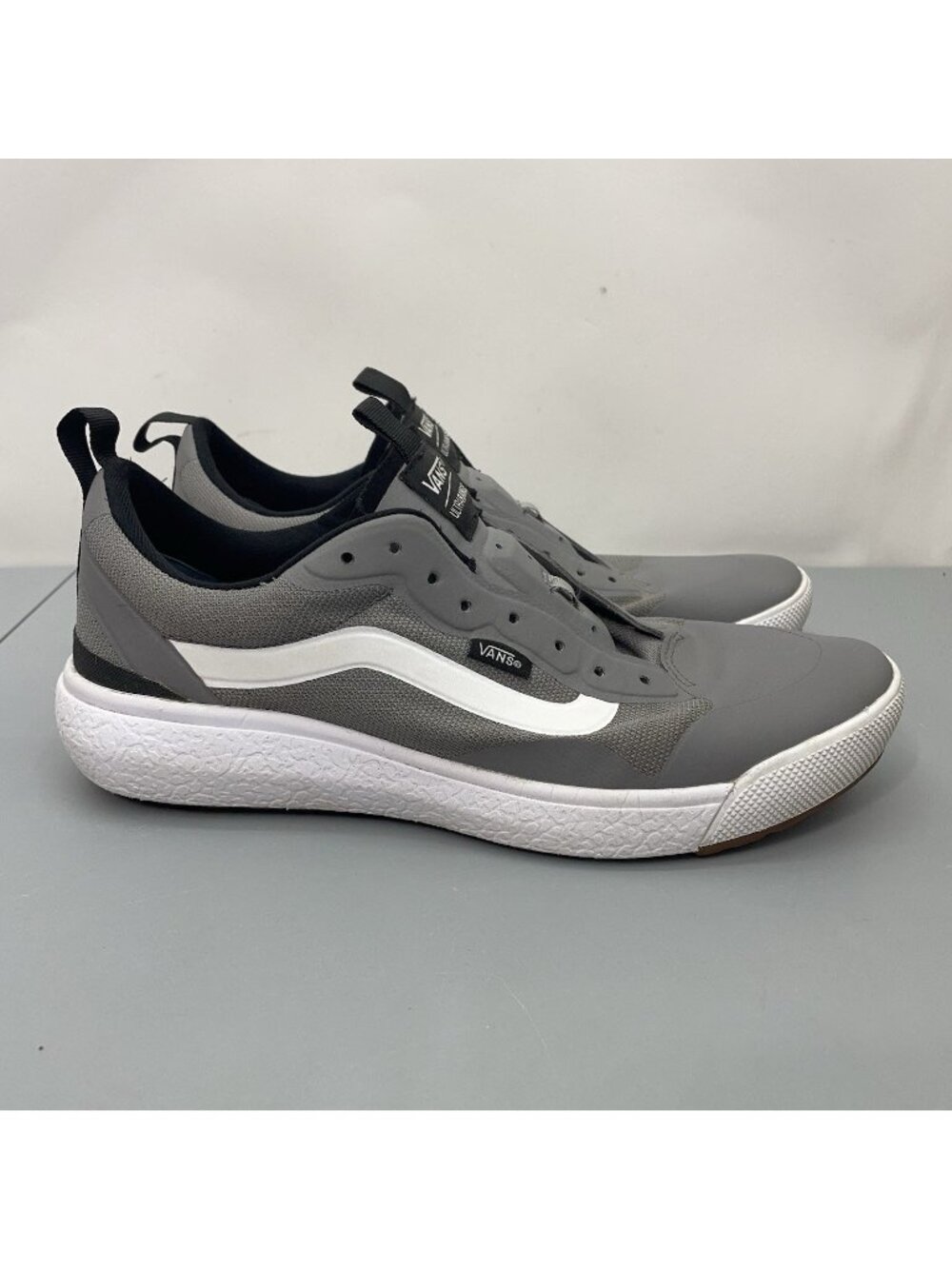 Vans UltraRange EXO Sneakers Shoes Athletic Walking Hiking Comfort Gray Mens 9.5
